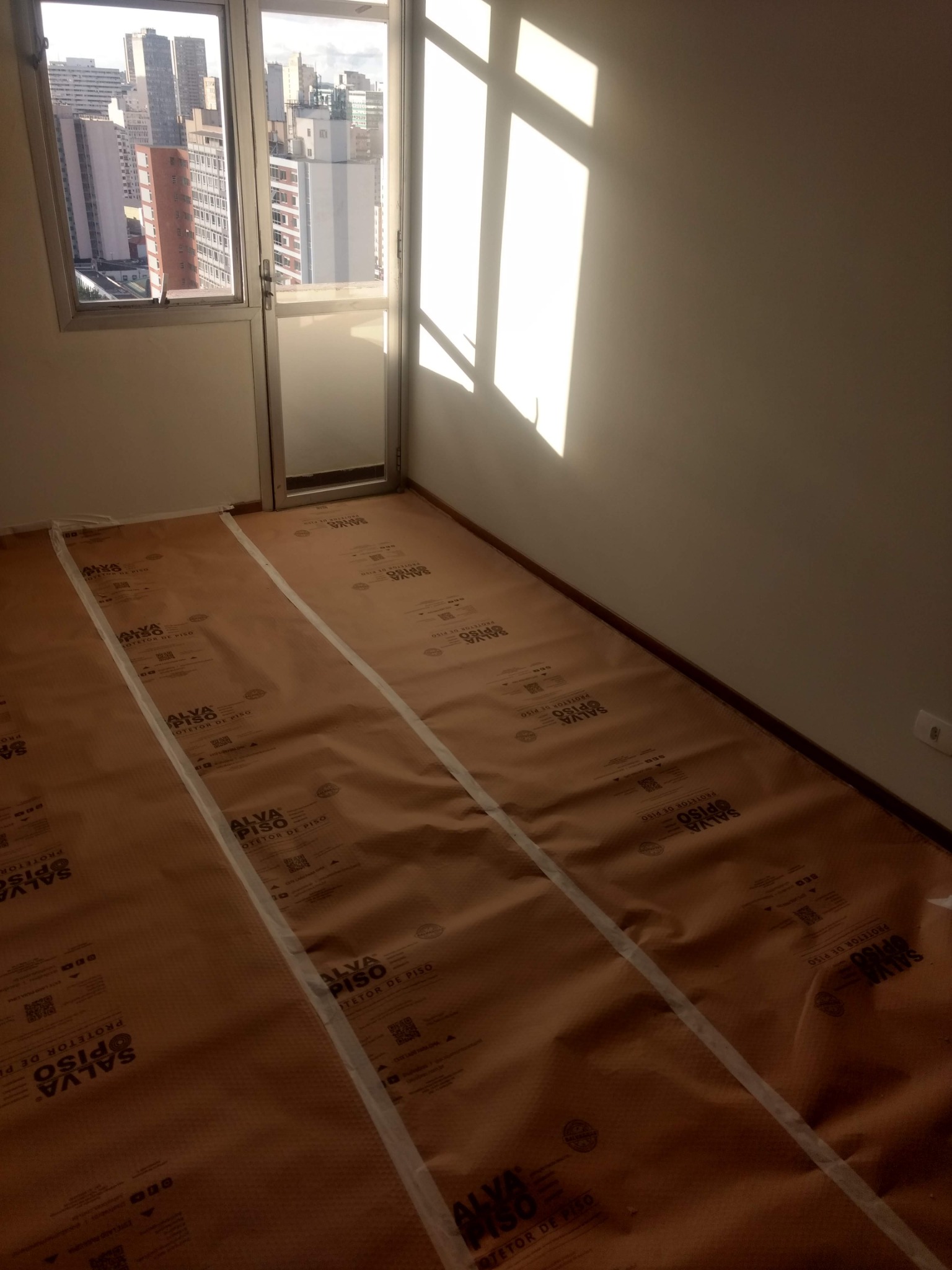 Apartamento Edifício Napoli — etapa 1 da reforma